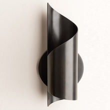 Load image into Gallery viewer, Evie Wall Light Detail.