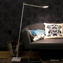 Load image into Gallery viewer, Kelvin LED Floor Lamp Illuminated