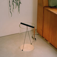 Load image into Gallery viewer, To-Tie LED Table Lamp in Detail.
