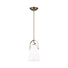 Load image into Gallery viewer, Hazel Pendant Light in Detail.