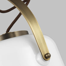 Load image into Gallery viewer, Hazel Pendant Light in Detail.