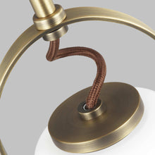 Load image into Gallery viewer, Hazel Pendant Light in Detail.