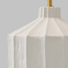 Load image into Gallery viewer, Veneto LED Table Lamp in Detail.
