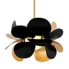 Load image into Gallery viewer, Ginger Pendant Light in Detail.