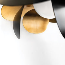 Load image into Gallery viewer, Ginger Pendant Light in Detail.