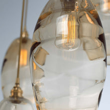 Load image into Gallery viewer, Ellisse Linear Pendant Light in Detail.