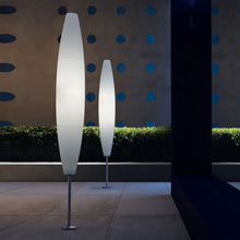 Load image into Gallery viewer, Havana Outdoor Floor Lamp - Additional image.