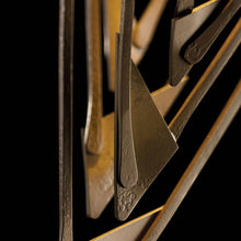Load image into Gallery viewer, Amulet Mini Pendant Light in Detail.