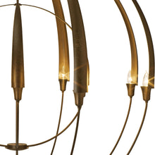 Load image into Gallery viewer, Cirque Chandelier in Detail.