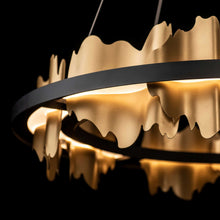Load image into Gallery viewer, Hildene Circular LED Pendant Light in Detail.