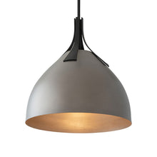 Load image into Gallery viewer, Summit Pendant Light in Detail.