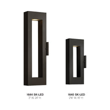 Load image into Gallery viewer, Atlantis Ada Outside Area Led Wall Light in Detail.