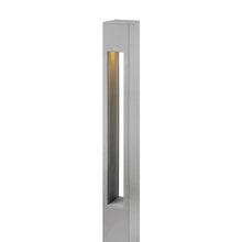 Load image into Gallery viewer, Atlantis Square Bollard in Detail.