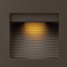 Load image into Gallery viewer, Luna Led Step Light in Detail.