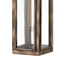 Load image into Gallery viewer, Sag Harbor Outside Area Wall Light in Detail.