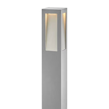 Load image into Gallery viewer, Taper LED Bollard in Detail.