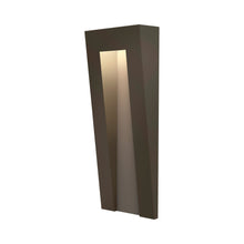 Load image into Gallery viewer, Taper LED Deck Light in Detail.