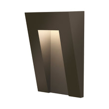 Load image into Gallery viewer, Taper LED Deck Light in Detail.