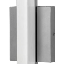 Load image into Gallery viewer, Vista LED Vanity Wall Light in Detail.