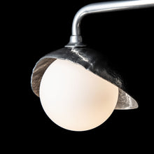 Load image into Gallery viewer, Brooklyn Vanity Wall Light in Detail.