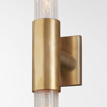 Load image into Gallery viewer, Asher Vanity Wall Light in Detail.