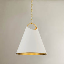 Load image into Gallery viewer, Burnbay Pendant Light in Detail.