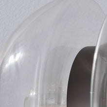 Load image into Gallery viewer, Kert Wall Light in Detail.