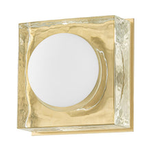 Load image into Gallery viewer, Mackay Square LED Wall Light.