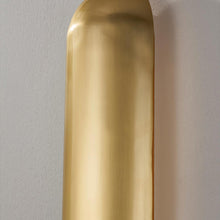 Load image into Gallery viewer, Wheeler LED Wall Light in Detail.