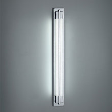 Load image into Gallery viewer, Ice LED Bath Vanity Light in Detail.