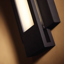 Load image into Gallery viewer, Insert Outdoor LED Wall Light Detail.