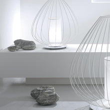 Load image into Gallery viewer, Cell Outdoor LED Table Lamp in Detail.
