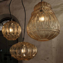 Load image into Gallery viewer, Ginger Outdoor LED Pendant Light in Detail.