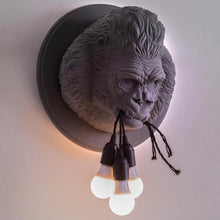 Load image into Gallery viewer, Ugo Rilla LED Wall Light in Detail.