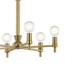 Load image into Gallery viewer, Torvee Chandelier in Detail.