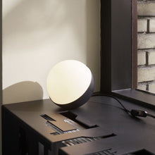 Load image into Gallery viewer, VL Studio Table Lamp in room.
