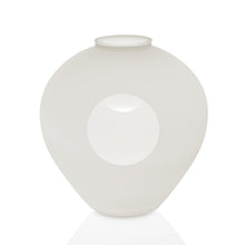 Load image into Gallery viewer, Madre LED Table Lamp in White.