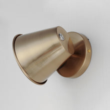 Load image into Gallery viewer, Carlo LED Wall Light in Detail.