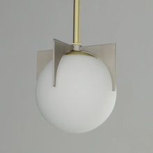 Load image into Gallery viewer, Finn Mini Pendant Light in Detail.