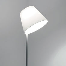 Load image into Gallery viewer, Melampo Mega Floor Lamp in Detail.