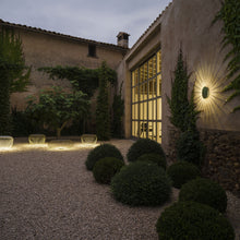 Load image into Gallery viewer, Meridiano Outdoor LED Floor Lamp in outside area.