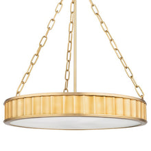 Load image into Gallery viewer, Middlebury Pendant Light in Detail.