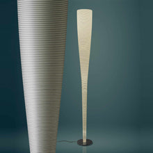 Load image into Gallery viewer, Mite Floor Lamp in Detail.