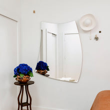 Load image into Gallery viewer, Bacia Wall Light in living room.