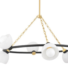 Load image into Gallery viewer, Belle Chandelier in Detail.