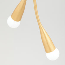Load image into Gallery viewer, Elsa Chandelier in Detail.