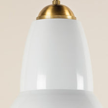 Load image into Gallery viewer, Jamila Pendant Light in Detail.