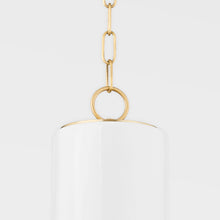 Load image into Gallery viewer, Jean Pendant Light in Detail.