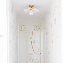 Load image into Gallery viewer, Maisie Pendant Light in Detail.