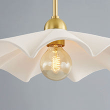 Load image into Gallery viewer, Maisie Pendant Light in Detail.